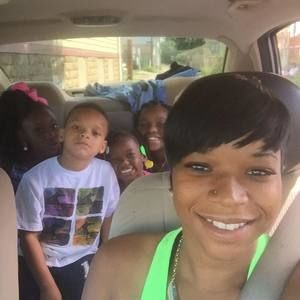 Meet your Posher, Ebony